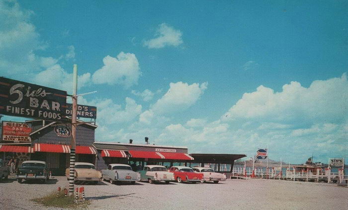 Sids on the River - Old Postcard (newer photo)